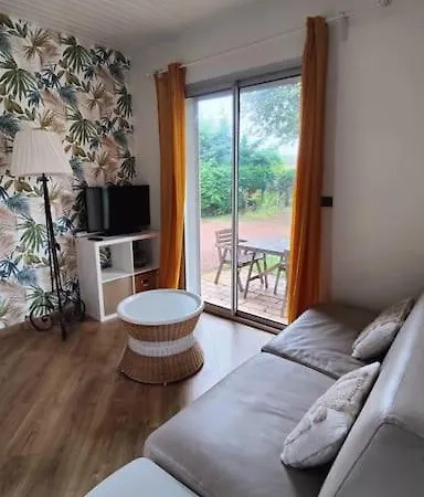 Apartment Avec Jardin A Jean D'illac