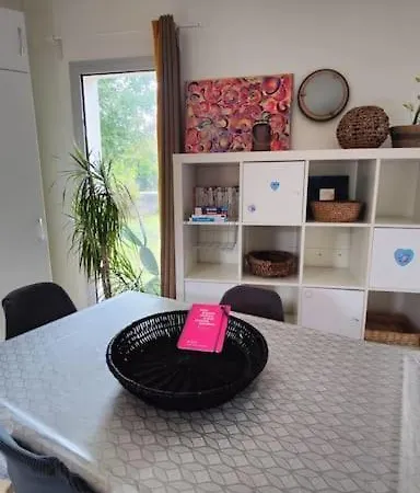 Avec Jardin A Jean D'illac * سان جون ديلاك