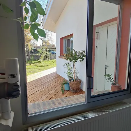 Avec Jardin A Jean D'illac *