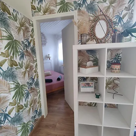 Avec Jardin A Jean D'illac * سان جون ديلاك