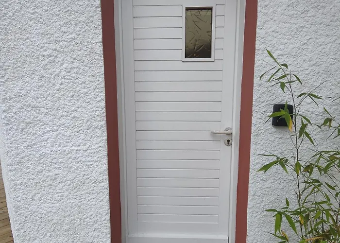 Lägenhet Avec Jardin A Jean D'illac *